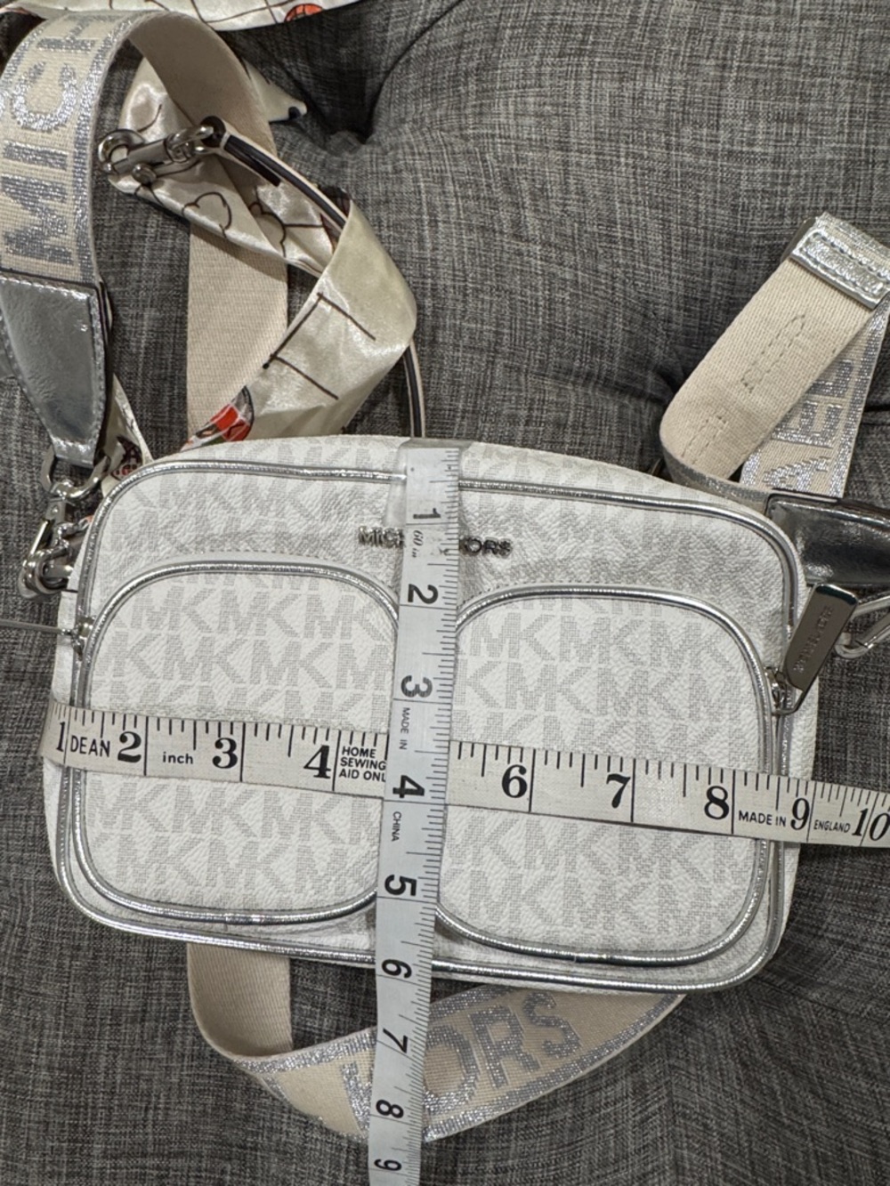 Michael Kors Bag Jet Set Signature Logo Strap with Front Pockets Crossbody - Picture 17 of 17
